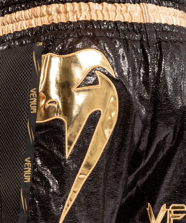Giant Foil